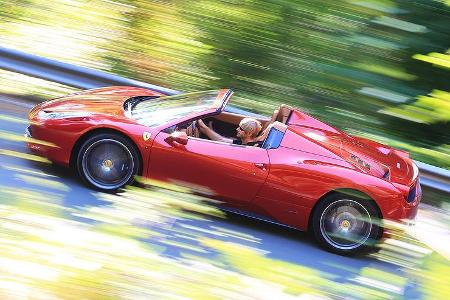 Ferrari 458 Spider, Seite