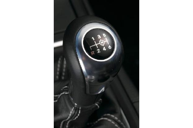 Mercedes B-Klasse, Schaltknauf