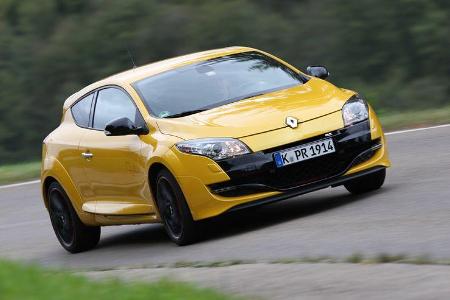 Renault Megane R.S. Trophy, Front