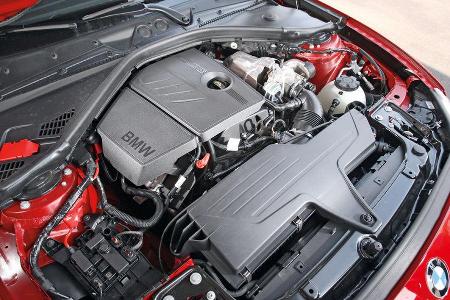 BMW 118i, Motor