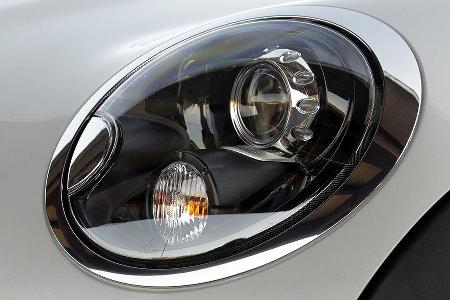 06/11 Mini Coupe, Scheinwerfer