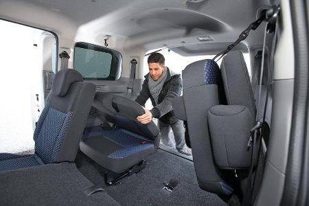 Nissan NV 200 Evalia dCi 110, Rcksitze, umklappen