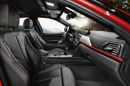Die BMW 3er Sport Line-Modelle tragen serienmäßig Sportsitze.
