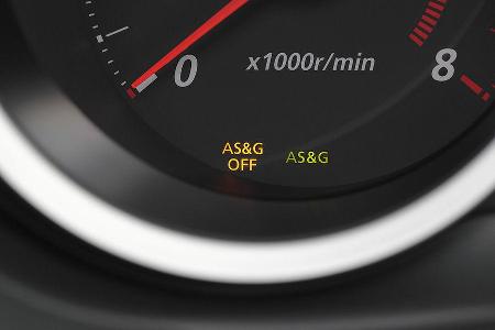 Mitsubishi Lancer Sportback 1.6 XTRA, Cockpit