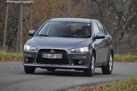 Mitsubishi Lancer Sportback 1.6 XTRA, Front