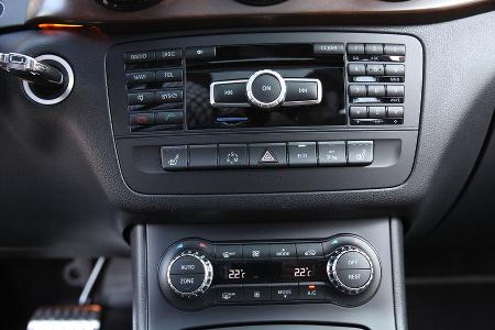 Mercedes B-Klasse, Radio, Navi