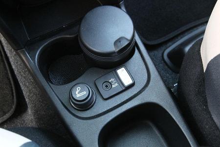 Fiat Panda, Getrnkehalter