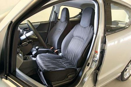 Nissan Pixo, Innenraum, Sitze