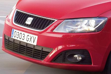 Seat Alhambra, Kühlergrill, Scheinwerfer