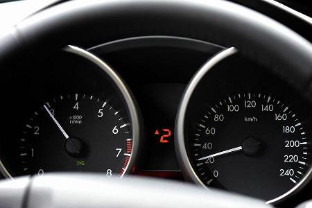 Mazda 5 2.0 DISI Innenraum