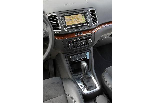 VW Sharan, Mittelkonsole