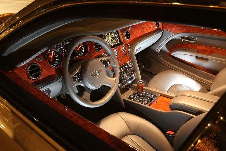 Bentley Mulsanne, Detail, Cockpit, von aussen, bei Nacht