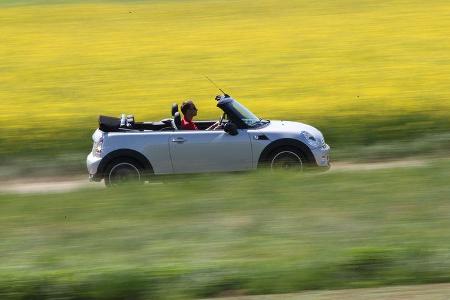 Mini Cooper Cabrio, Seitenansicht, offen
