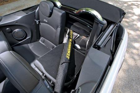 Mini Cooper Cabrio, Detail, Rückbank, offen