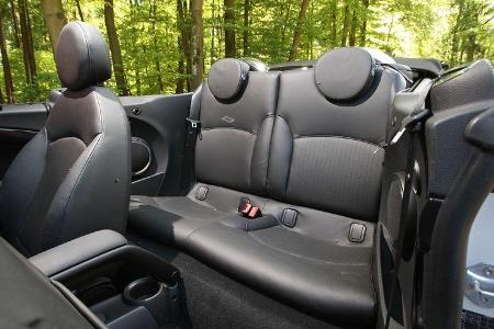 Mini Cooper Cabrio, Detail, Rückbank, offen