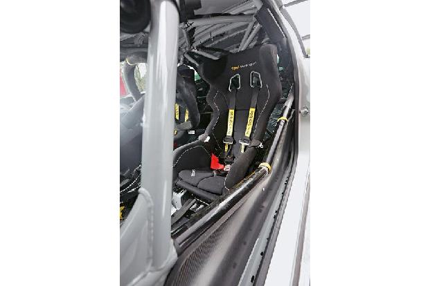 Opel Astra OPC Cup, Fahrersitz