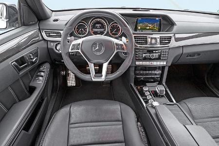 Mercedes E 63 AMG, Cockpit