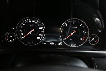BMW 525d Touring, Rundinstrumente