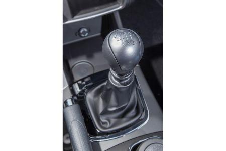 SsangYong Korando e-XDi 200, Schalthebel