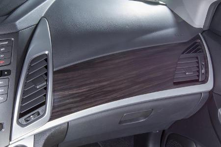 SsangYong Korando e-XDi 200, Handschuhfach