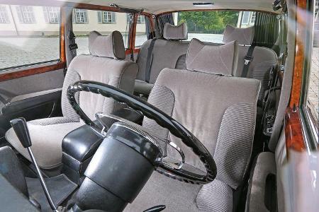 Mercedes 600, Cockpit
