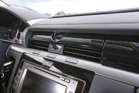 VW Phaeton, Armaturenbrett