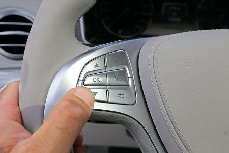 Mercedes S 500 L, Lenkradbedienung