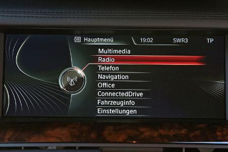 BMW 750Li, Infotainment