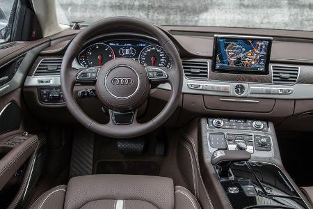 Audi A8, Cockpit
