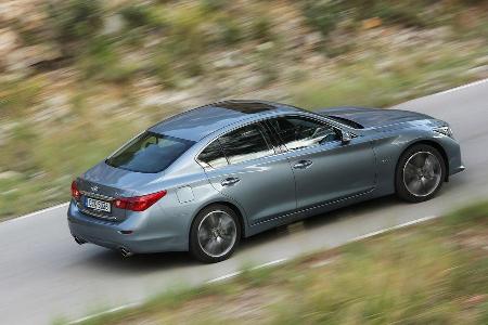 Infiniti Q50 3.5 V6 Hybrid, Seitenansicht