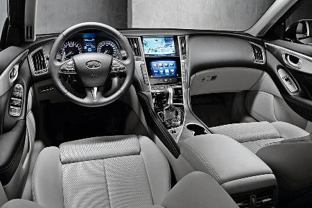 Infiniti Q50 3.5 V6 Hybrid, Cockpit