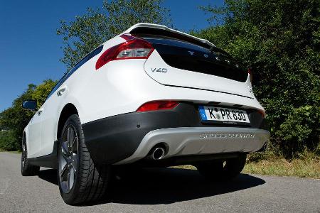 Volvo V40 Cross Country T4 AWD Summum, Heckansicht