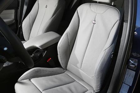 BMW Alpina D3 Touring, Fahrersitz