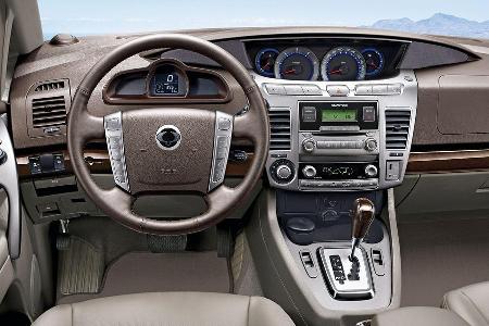 SsangYong Rodius e-XDi 200, Cockpit