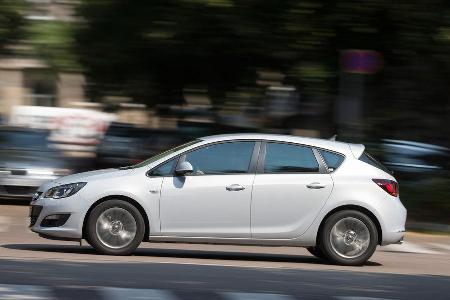 Opel Astra 1.6 SIDI Turbo, Seitenansicht