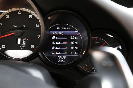 Porsche 911 Turbo S, Rundinstrumente