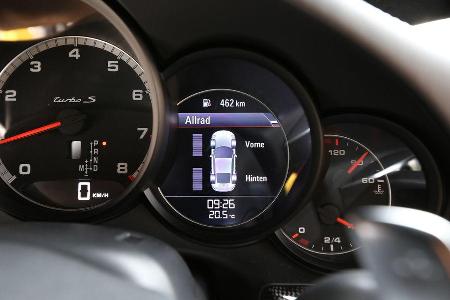 Porsche 911 Turbo S, Rundinstrumente