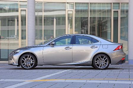 Lexus IS 300h, Seitenansicht