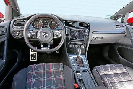 VW Golf GTI, Cockpit, Karo-Muster