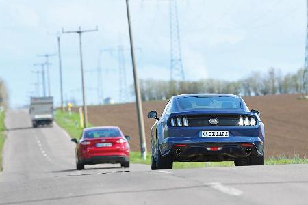 Ford Mondeo 1.0 Ecoboost, Ford Mustang 5.0 Ti-VCT V8