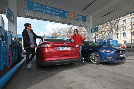 Ford Mondeo 1.0 Ecoboost, Ford Mustang 5.0 Ti-VCT V8