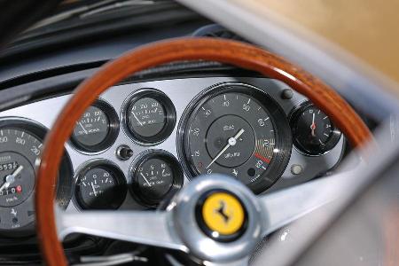 Ferrari 365 GTB/4, Rundinstrumente