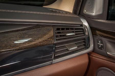 BMW X5, Luftausstrmer