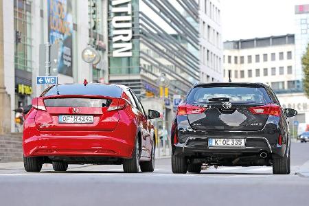 Honda Civic 1.6 i-DTEC, Toyota Auris 2.0 D-4D, Heckansicht