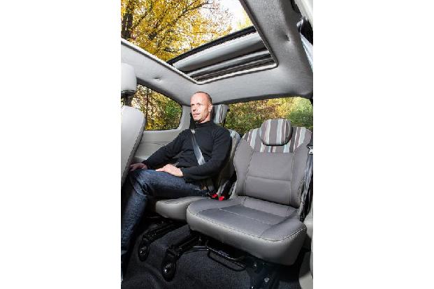 Renault Twingo 1.2 LEV 16V 75 Liberty, Rcksitz, Beinfreiheit