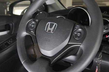 Honda Civic 2.2i-DTEC, Lenkrad