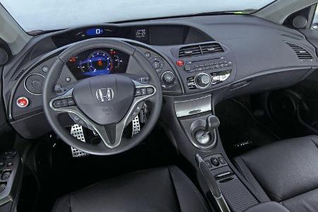 Honda Civic 1.8, Cockpit, Lenkrad