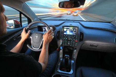 Opel Ampera, Lenkrad, Cockpit