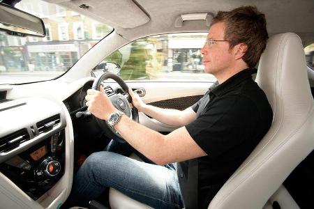 Aston Martin Cygnet, Cockpit, Fahrer, Dirk Gulde
