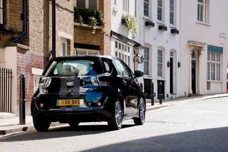 Aston Martin Cygnet, Rückansicht, Stand